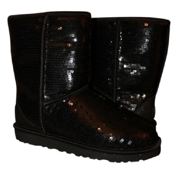 black Sequin uggs Size7 Never worn only tried ! - Picture 3 of 4